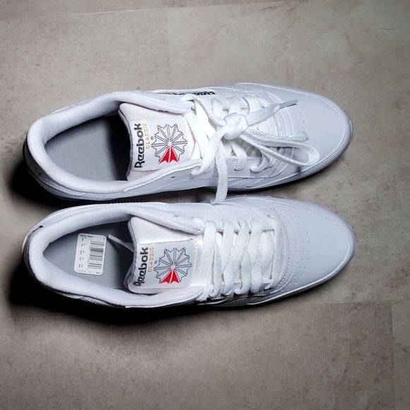 Brand new Reebok Classic,Men Size 9 - Picture 9 of 10